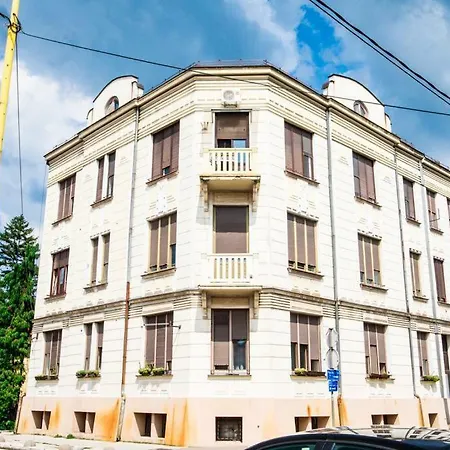 Salines Apartment Tuzla